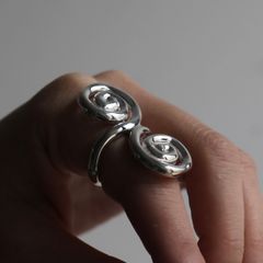 【残り一点】Asym Spiral Ring