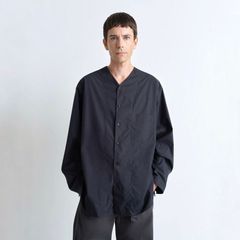 【残り一点】V Neck Shirt