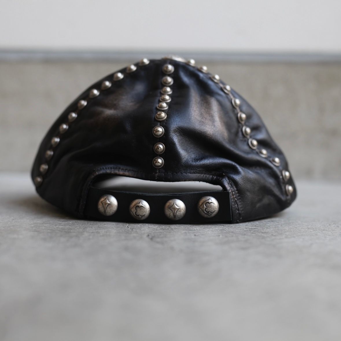 【残りわずか】Studded Washed Leather Cap
