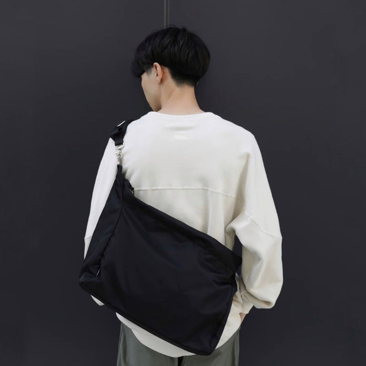 meltum - 【残りわずか】Pouch Shoulder Bag | ACRMTSM ONLINE STORE