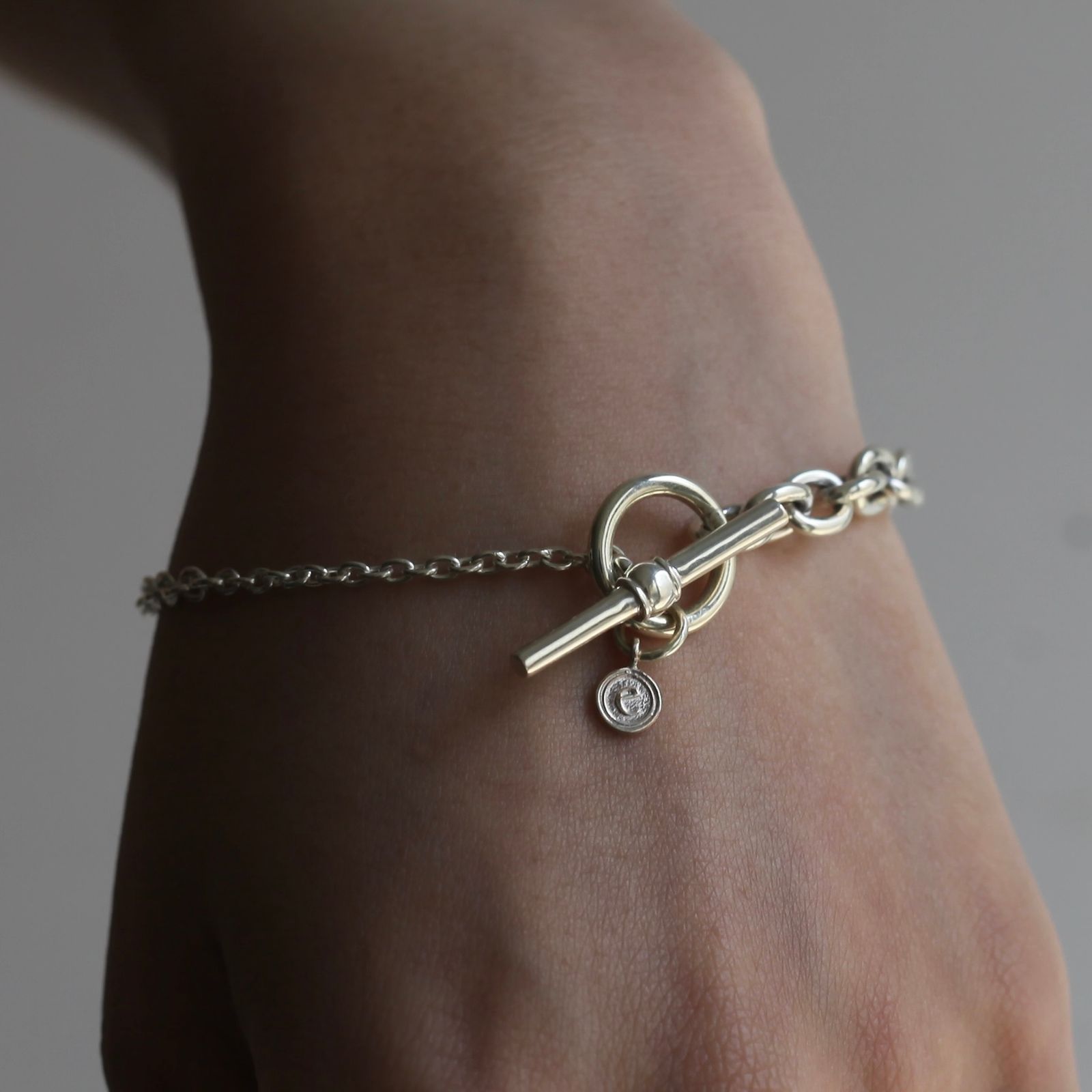 【残り一点】Gradient Oval Chain Bracelet T-BAR