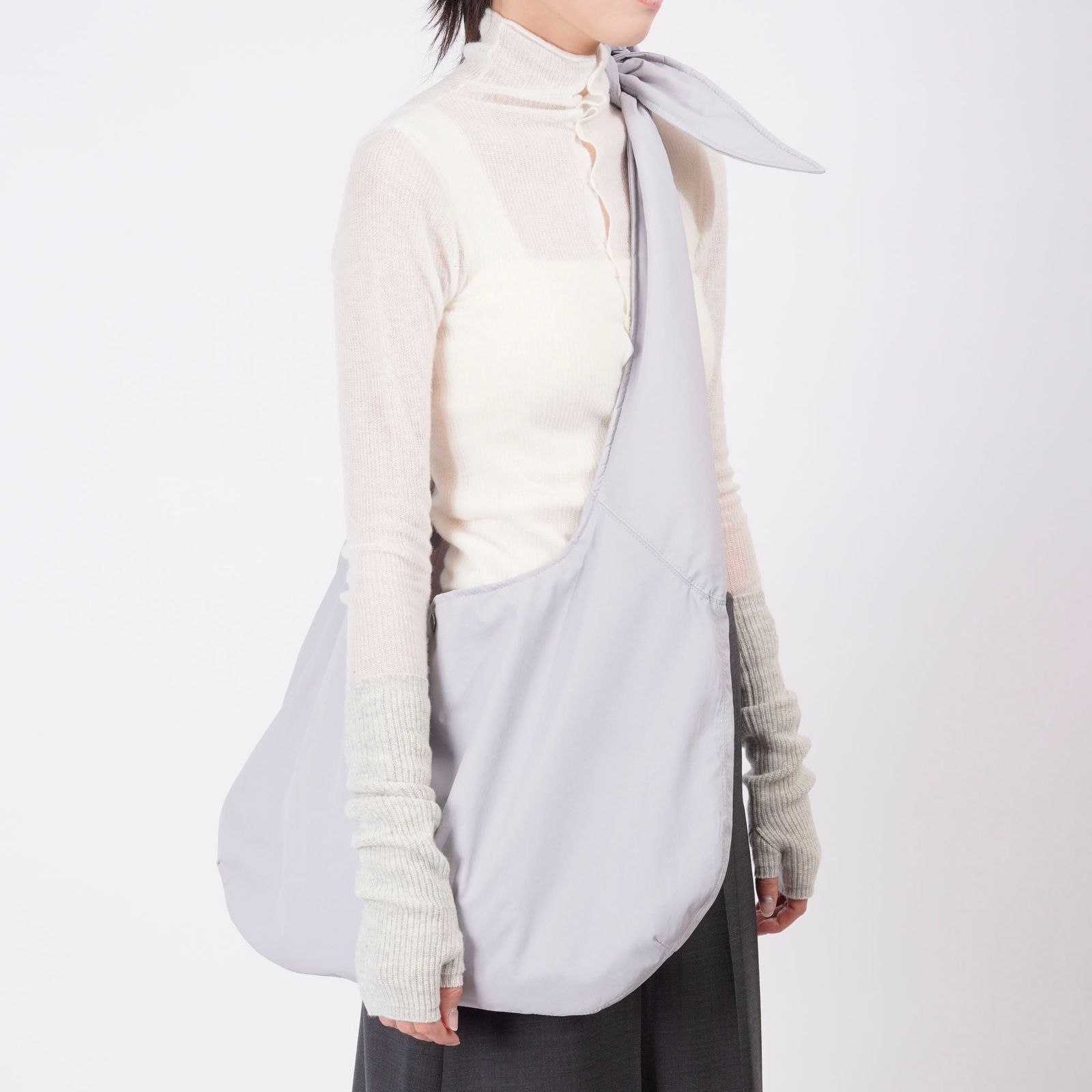 【残り一点】Knotted Nylon Shoulder Bag