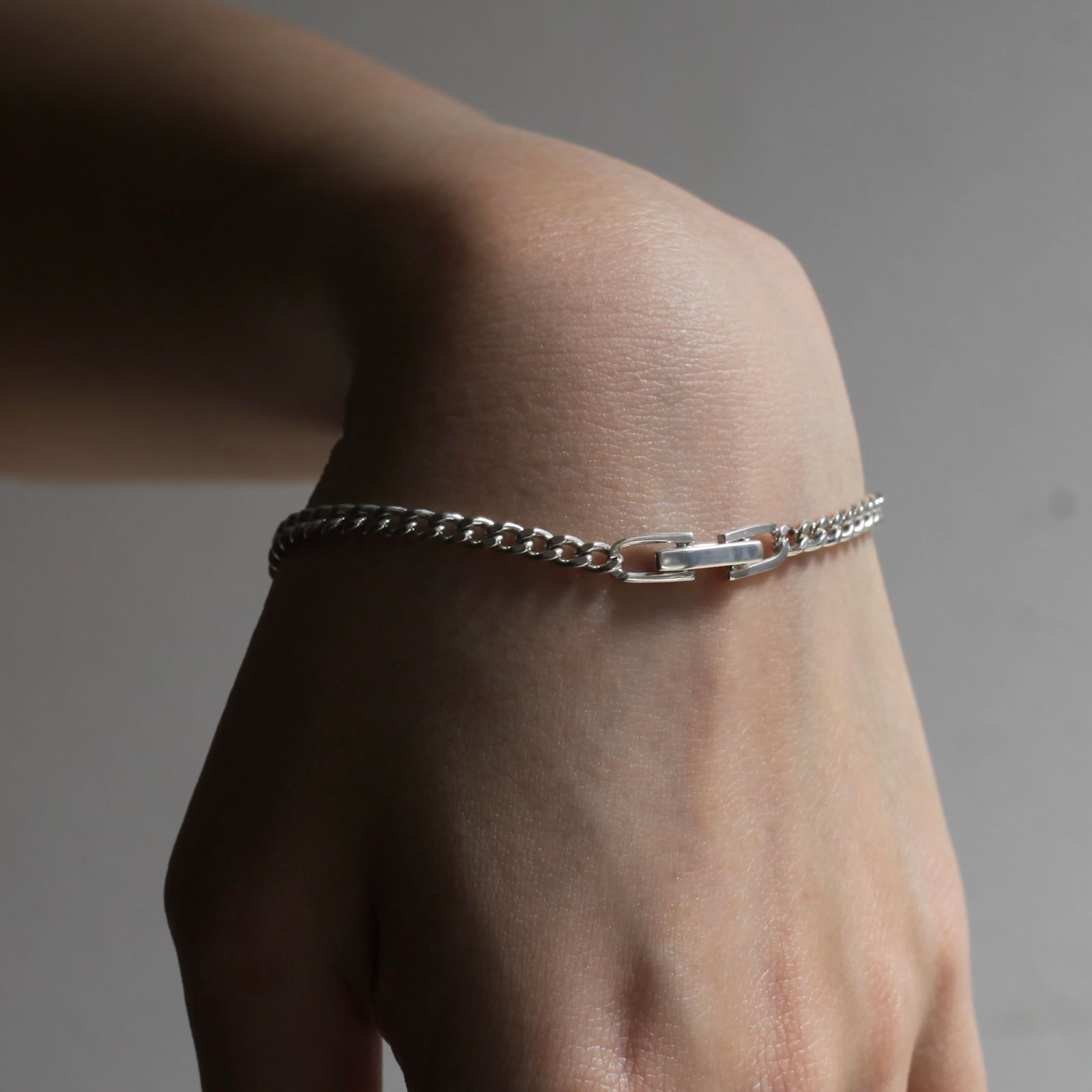 【残り一点】Victorian Shoe Buckle Plate Curb Chain Bracelet