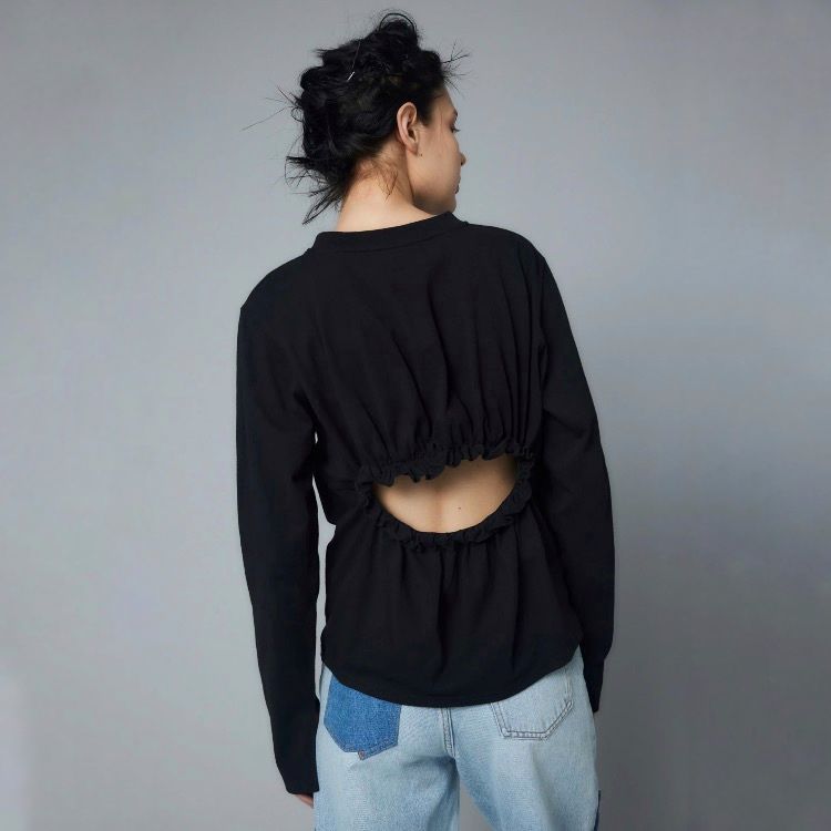 【残り一点】Back Open Gather Tops
