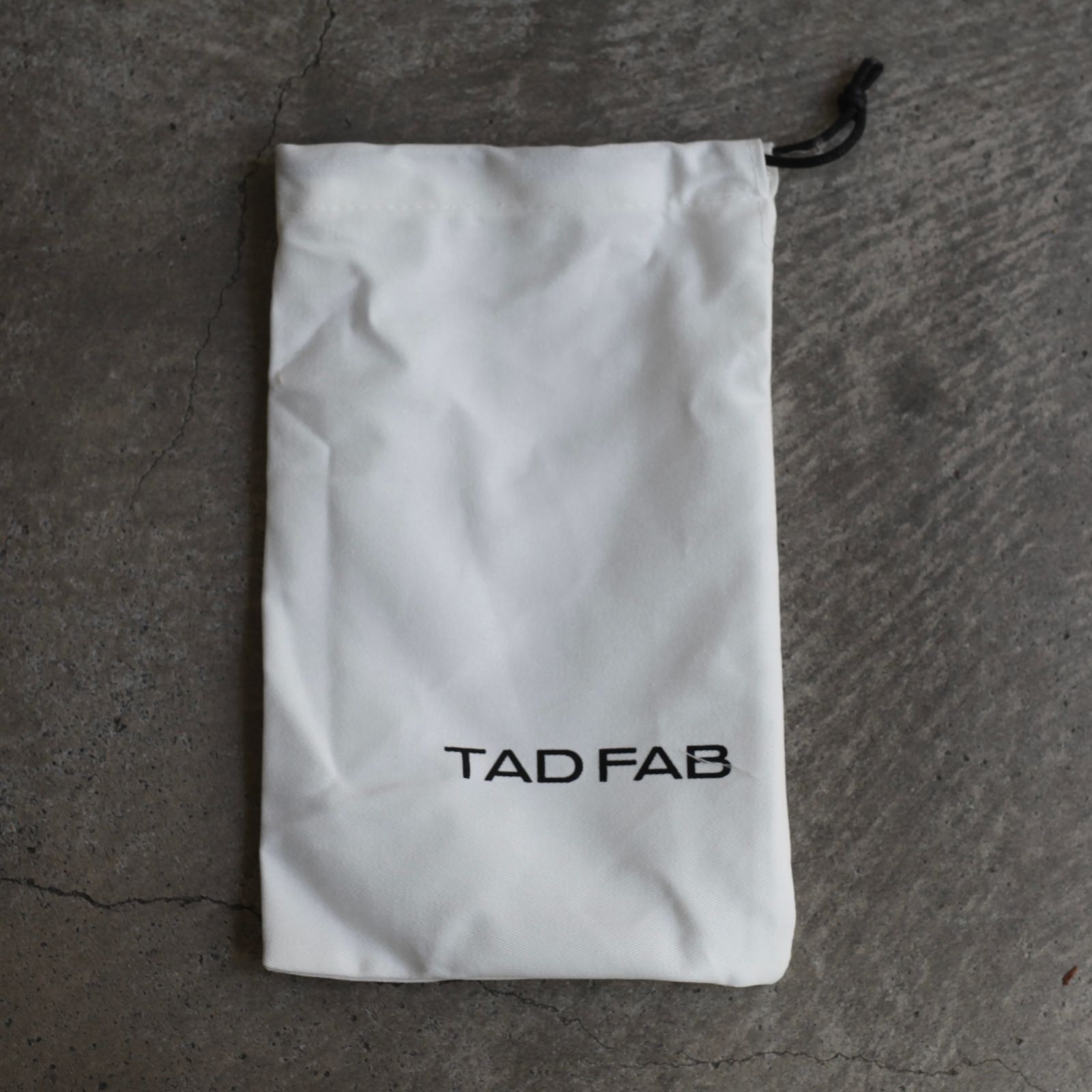 【残り一点】BOX MINI(CALFSKIN)