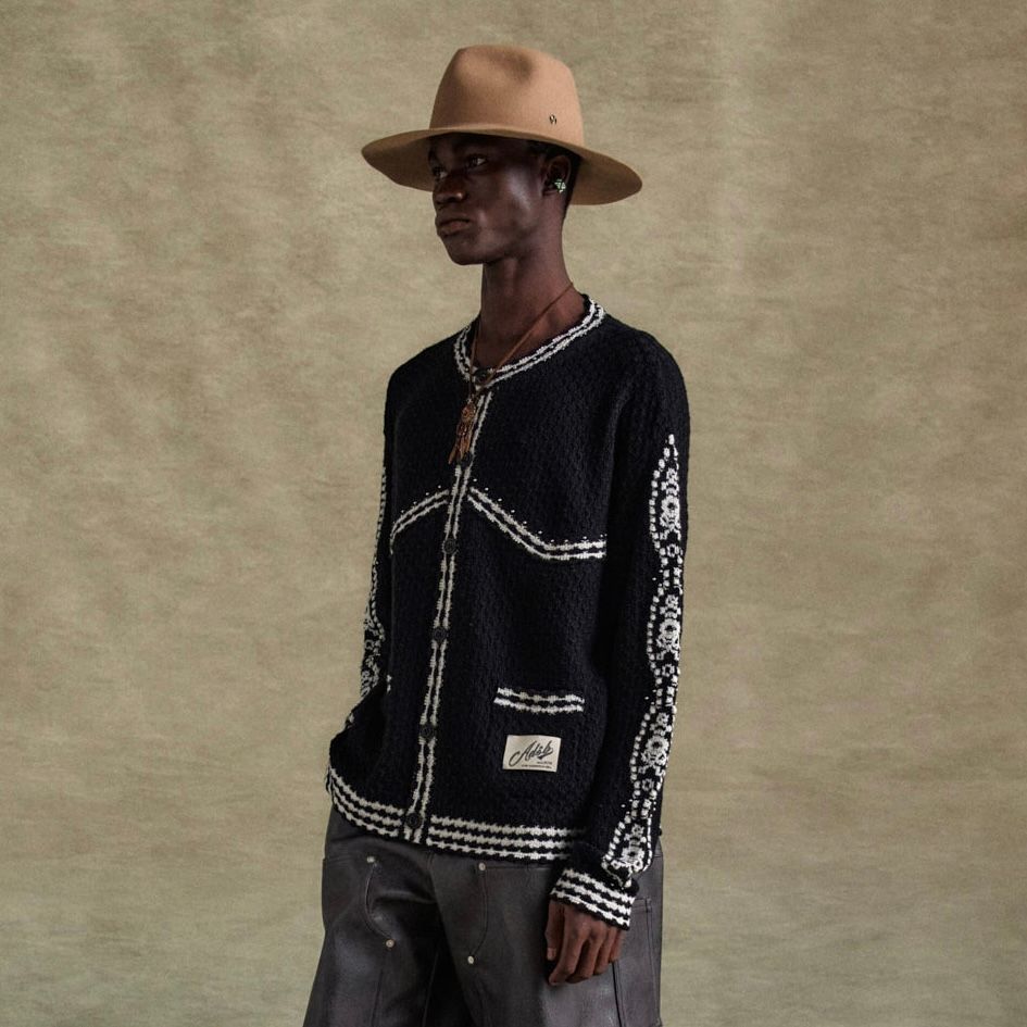 【残り一点】Fantasia Round Neck Cardigan