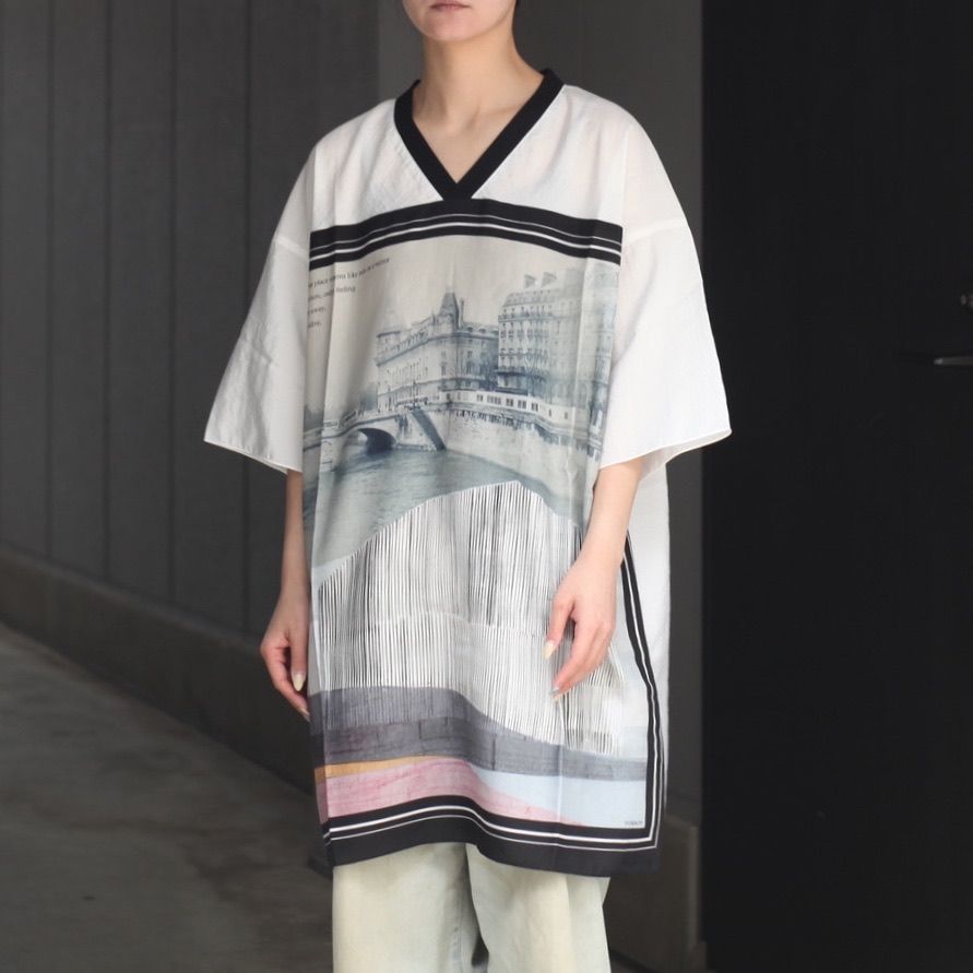 【残り一点】ランドスケープフォトVネックTEE