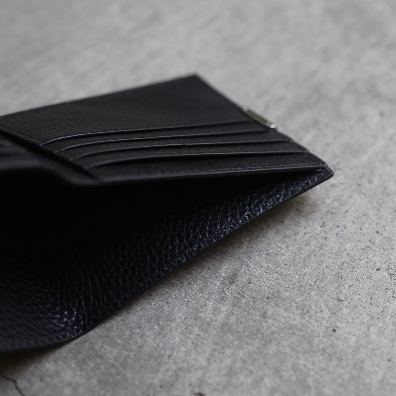 【残り一点】Soft Tab Bifold