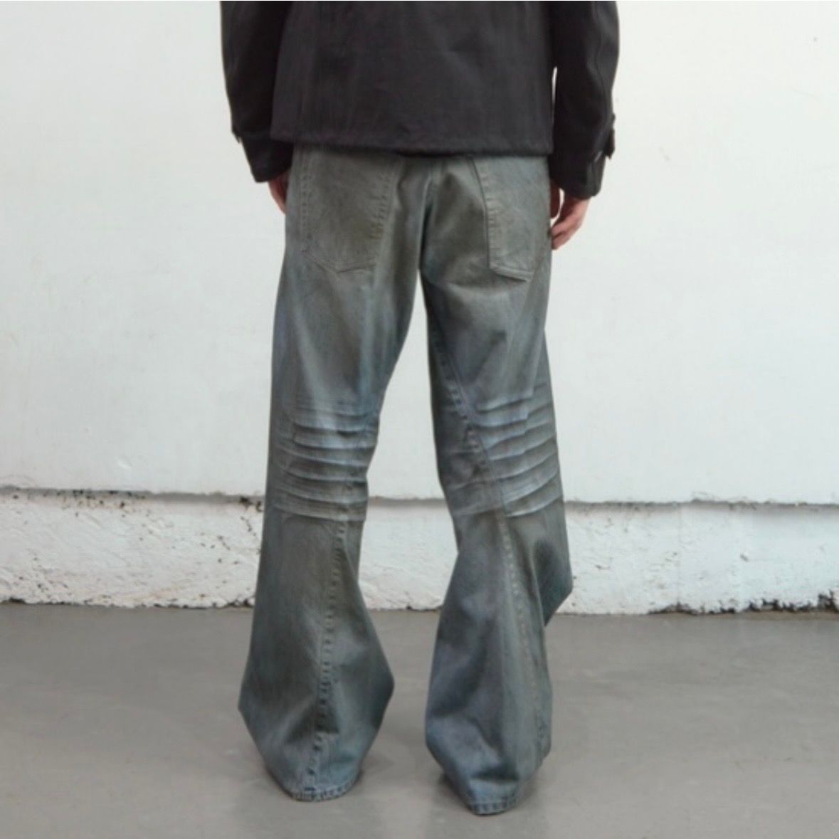 【残りわずか】3D Twisted Wide Leg Jeans