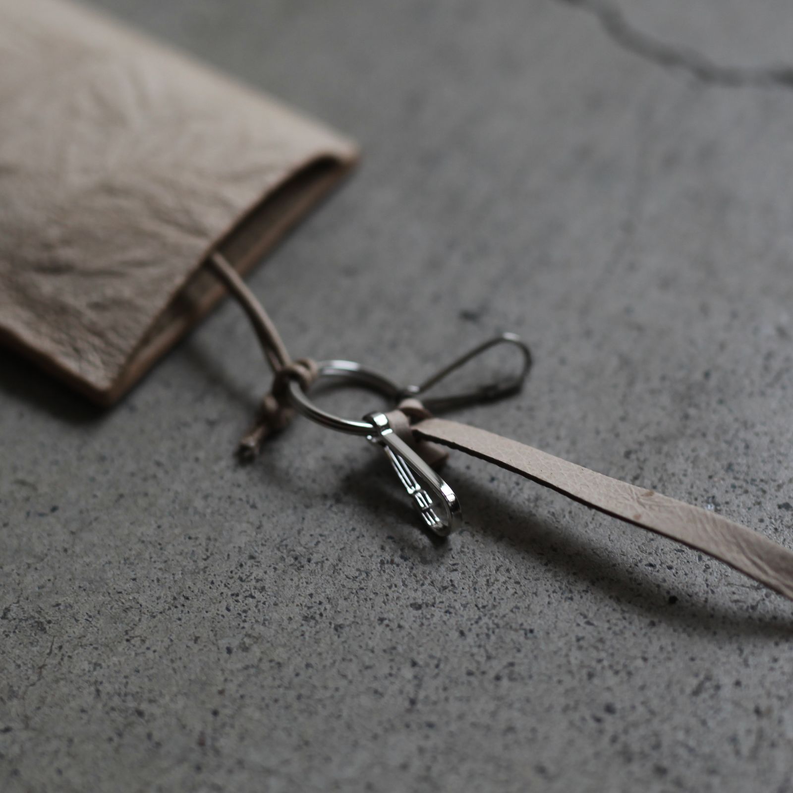 【残り一点】Paper Leather Key