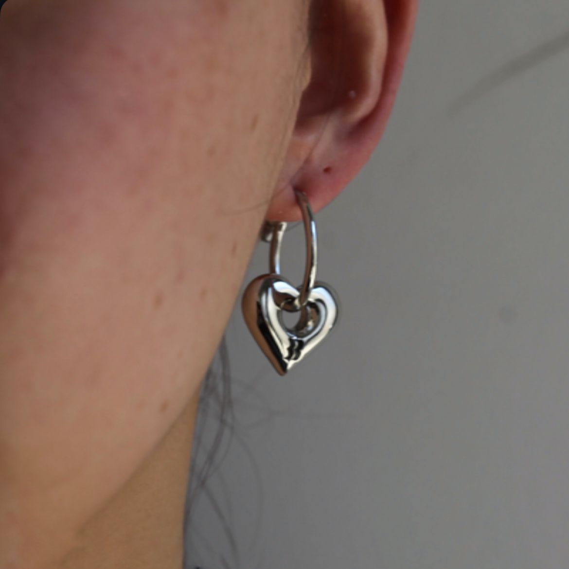 【残り一点】BB Logo Earrings(SILVER_両耳用)