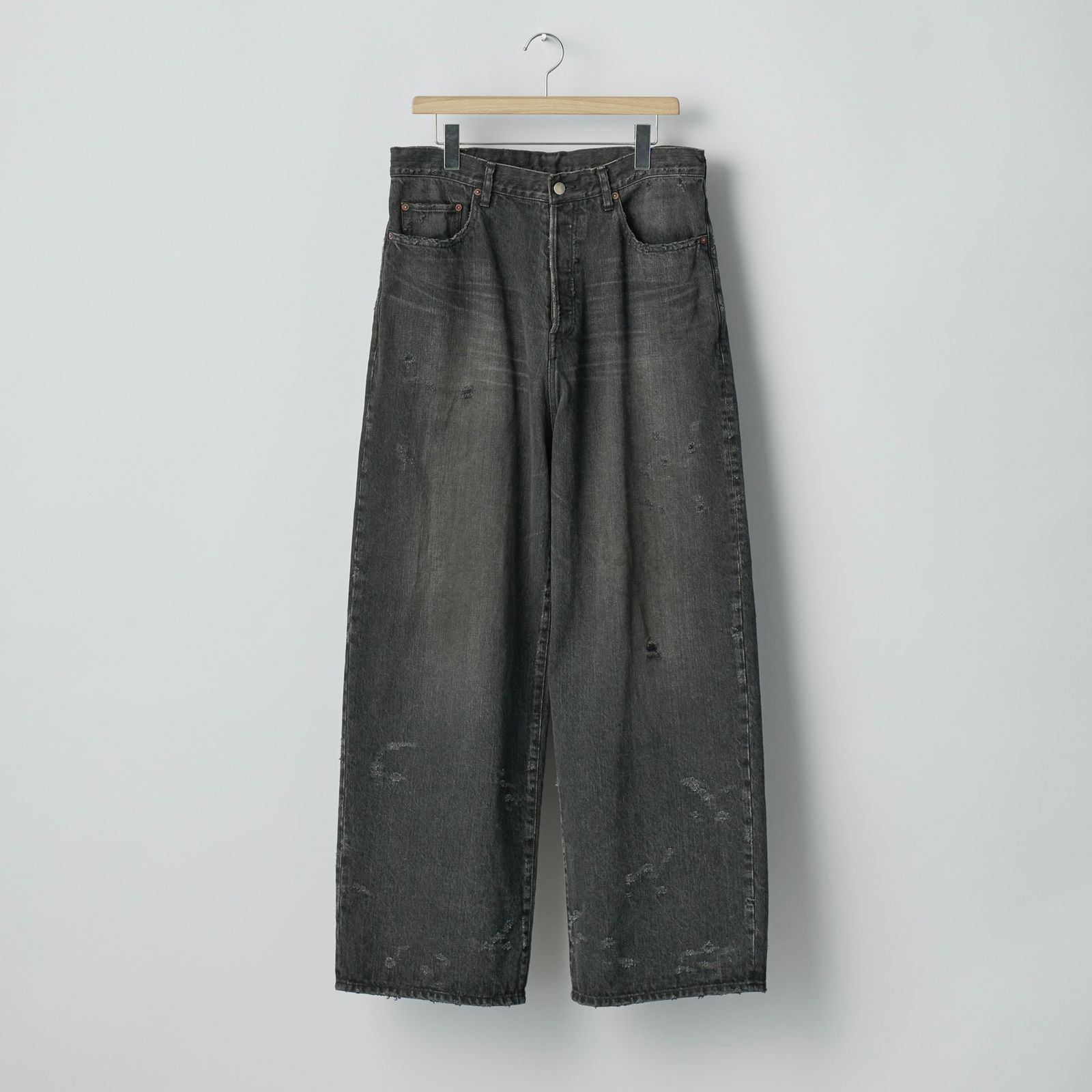 【残りわずか】Baggy Denim Jeans