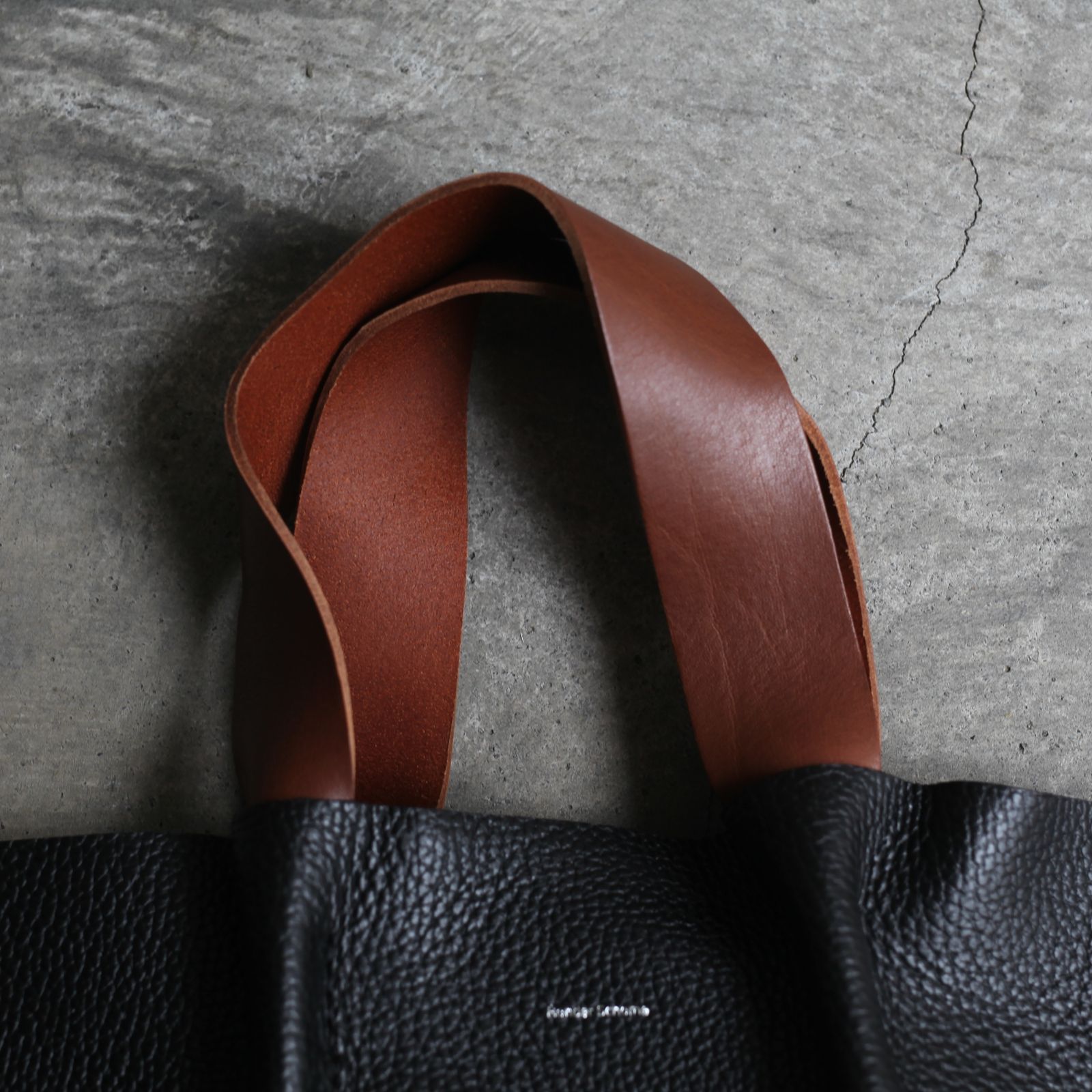 【再販売通知受付可能】Piano Bag Medium(BLACK)