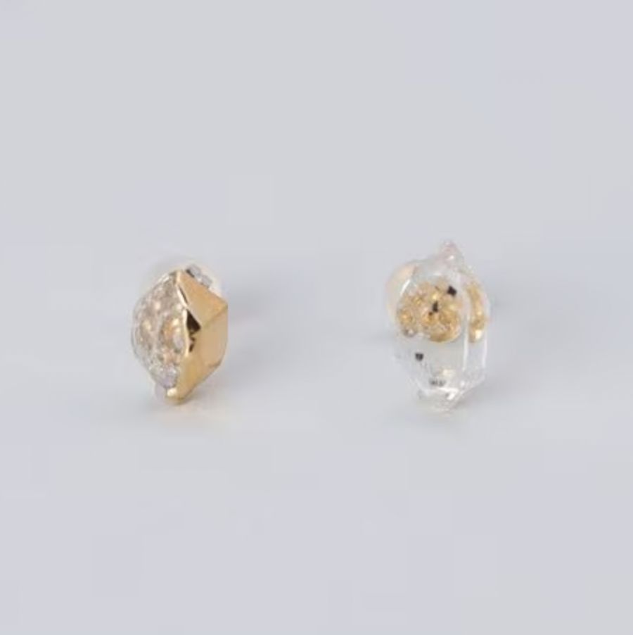 【お取り寄せ注文可能】Rough Stone Bright Quartz Earrings(両耳用）
