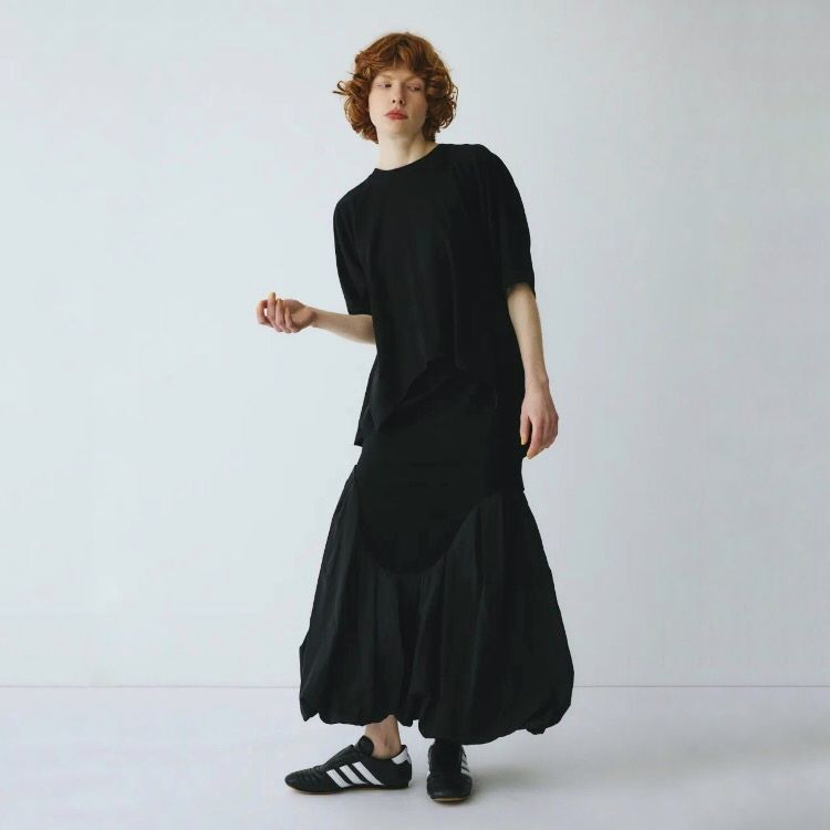【残り一点】Flare Hem Cut Tops
