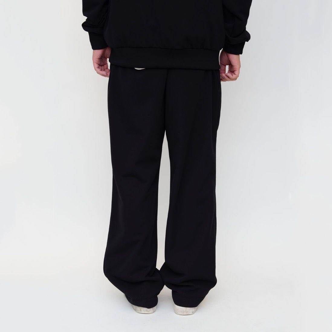 UNIVERSAL PRODUCTS - 【残り一点】Tech Training Easy Track Pants