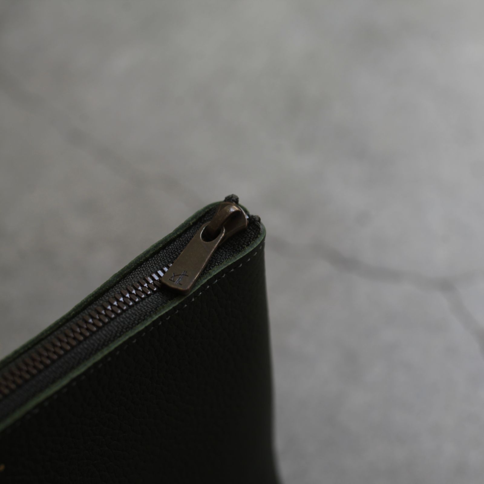 【残り一点】Pouch_M(MOSS GREEN)