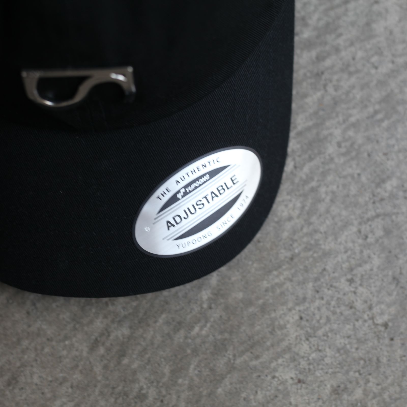 【残りわずか】Metal Logo Cap