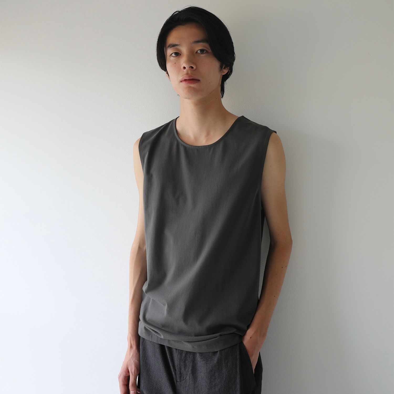 【残り一点】Mellow Sleeveless Tee