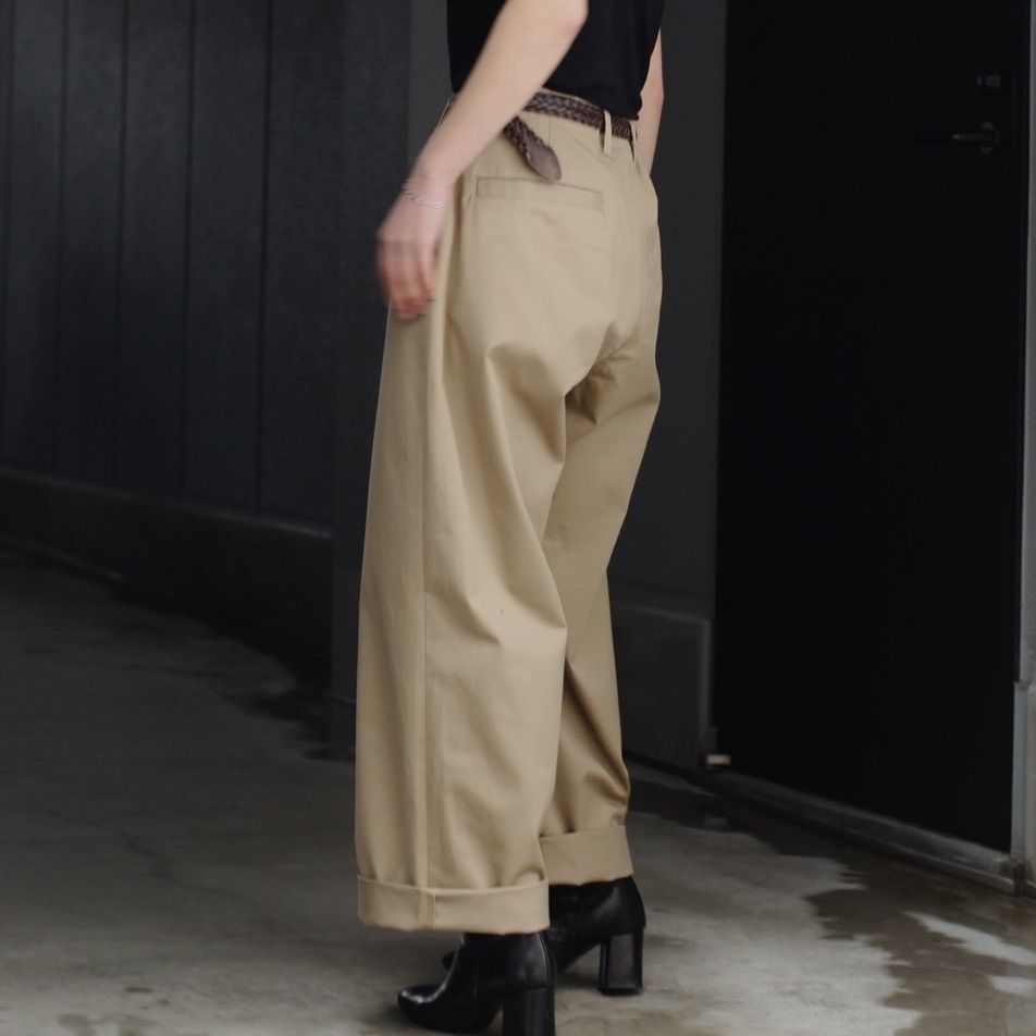 UNIVERSAL PRODUCTS - 【残りわずか】No Tuck Wide Chino Trousers | ACRMTSM ONLINE  STORE