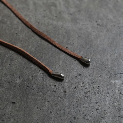 【残り一点】Tear Drop Bolo Tip Necklace(BEIGE LEATHER×SILVER)