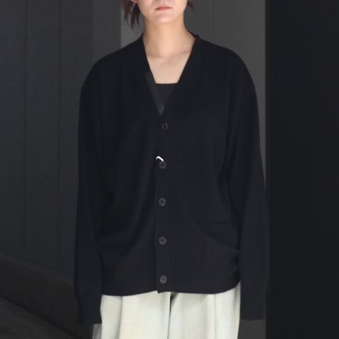 【残り一点】Fine Gauge Cardigan