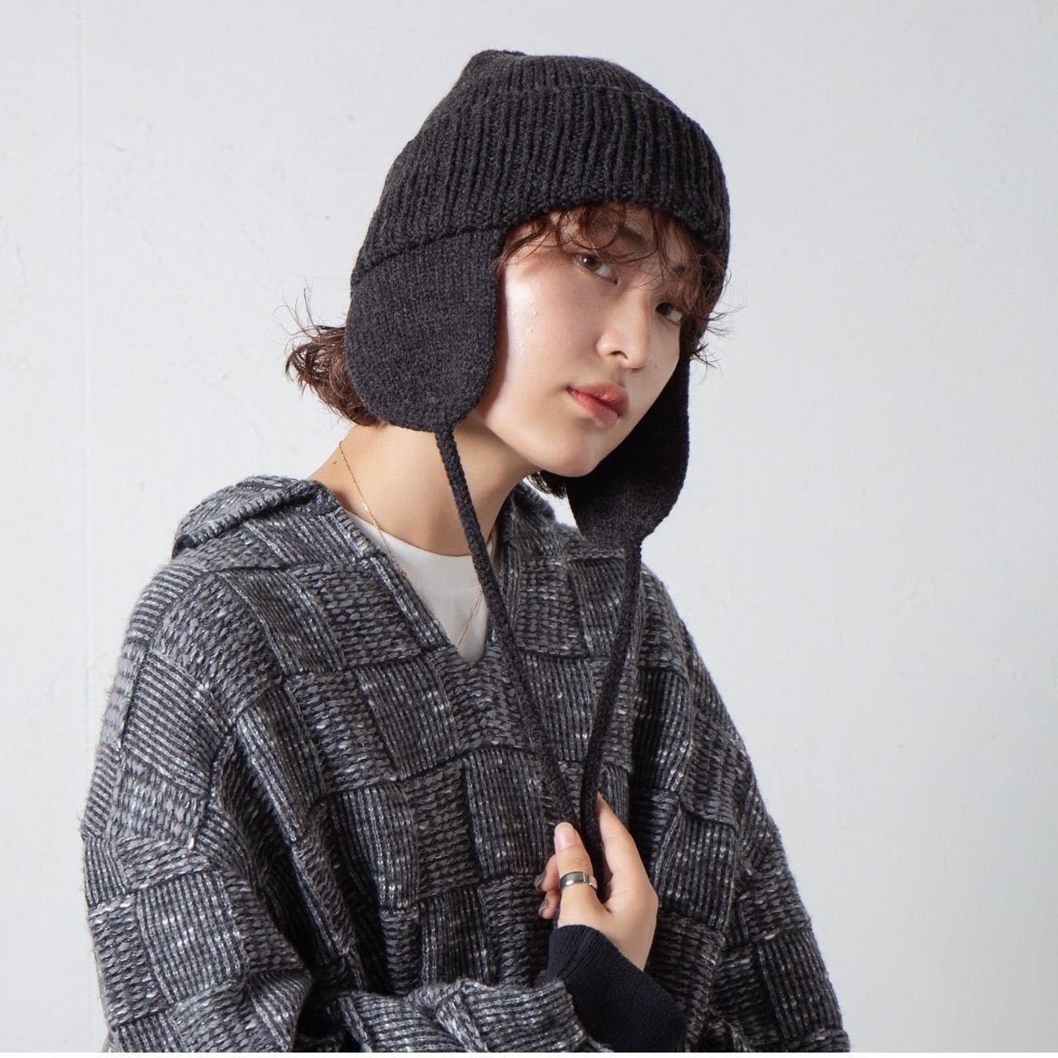 【残りわずか】Ear Knit Watch