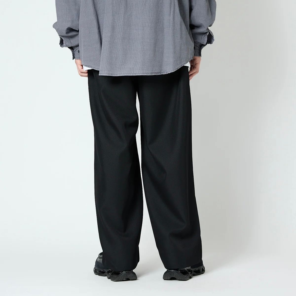 【残り一点】3Tuck Easy Trousers