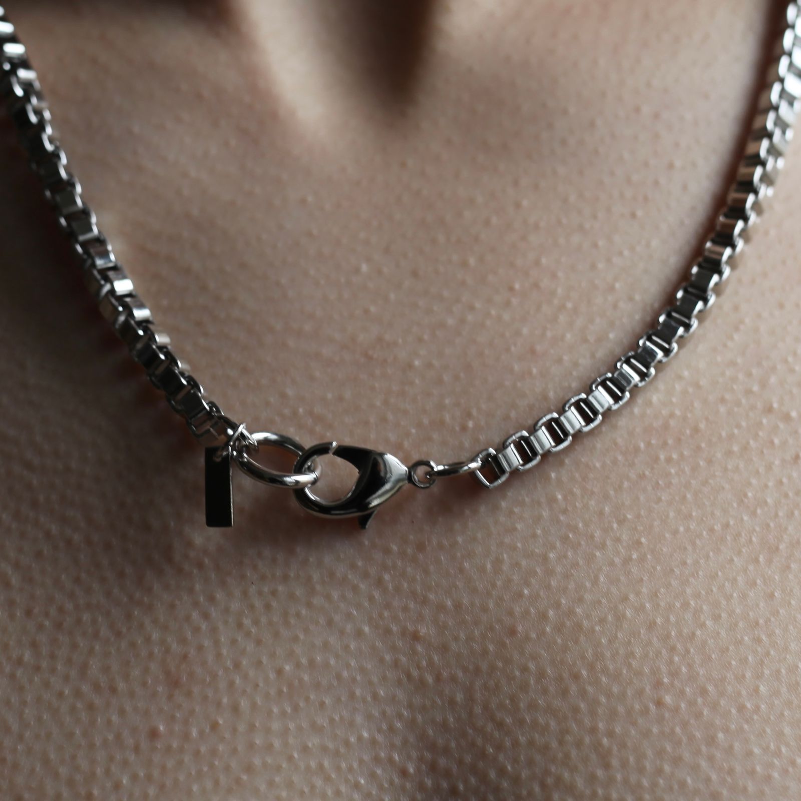 【残りわずか】Cube Necklace