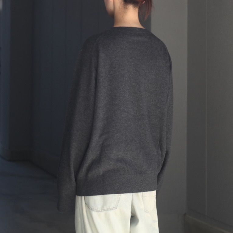 【残り一点】L/S V Neck