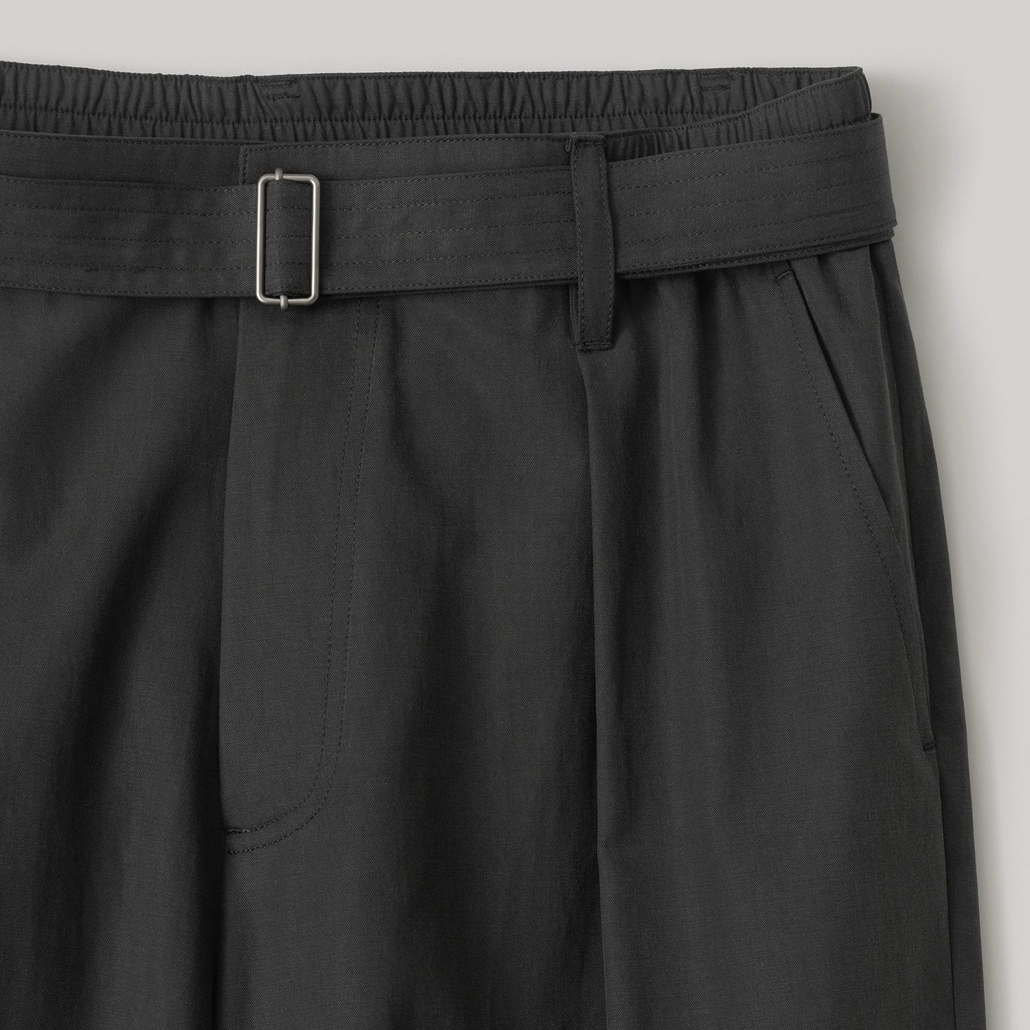【残り一点】Structure Tencel Slacks