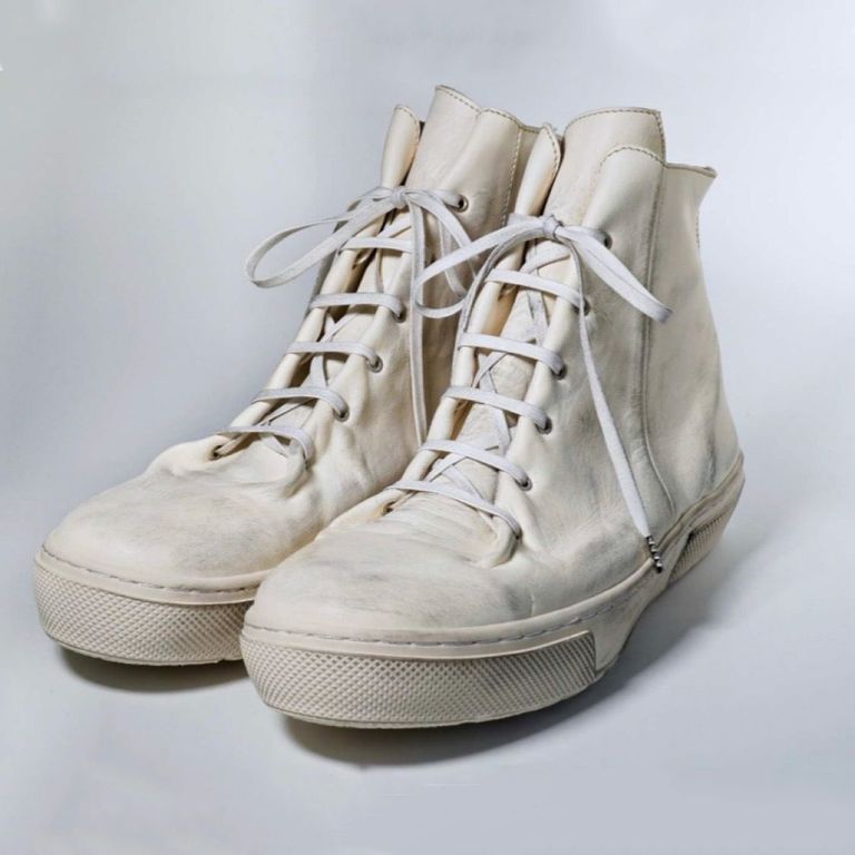 レザー種類 : CORDOVAN SPLIT(DUSTY WHITE)
※商品ページ画像のレザー及び、仕様はサンプルとしてご覧ください。