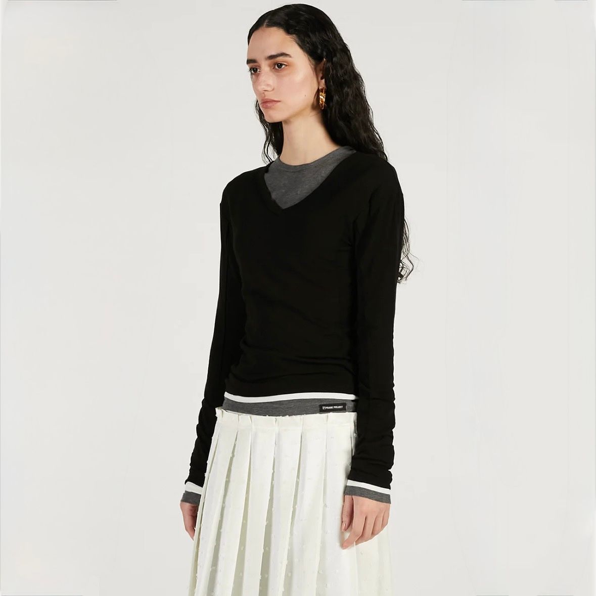 【残り一点】ダブルネックレイヤードトップ