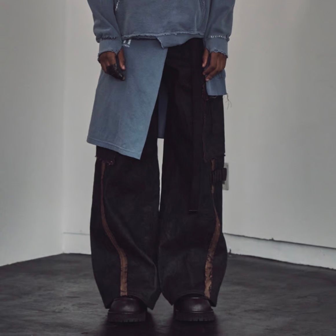 【残りわずか】Slash Seam Twist Cargo Jeans(PERSIMMON TANGY DYED)