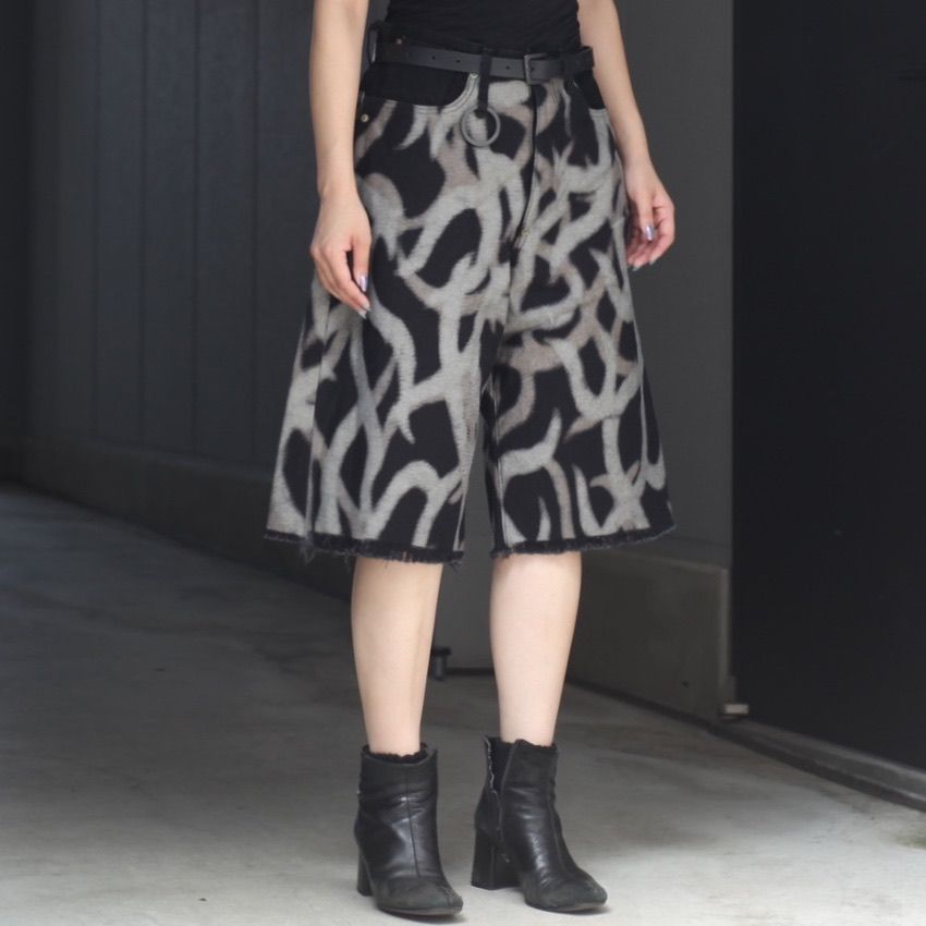 【残りわずか】Cut Off Heavy Short Wide Jeans(DISCHARGE PRINTED ASAT CAMO)