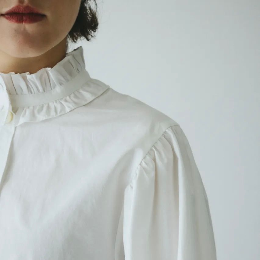 【残り一点】Frill Neck Shirt