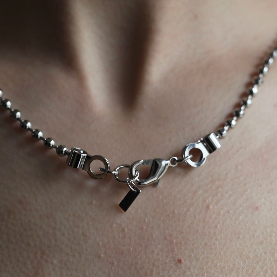 【残りわずか】Cutting Ball Necklace(SILVER)