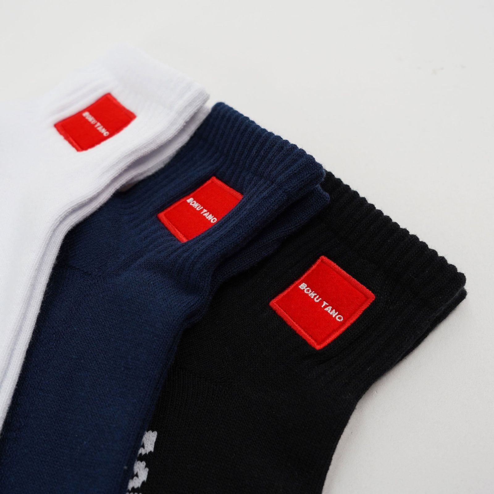 【残りわずか】Boku Tano Socks(ロゴ刺繍)