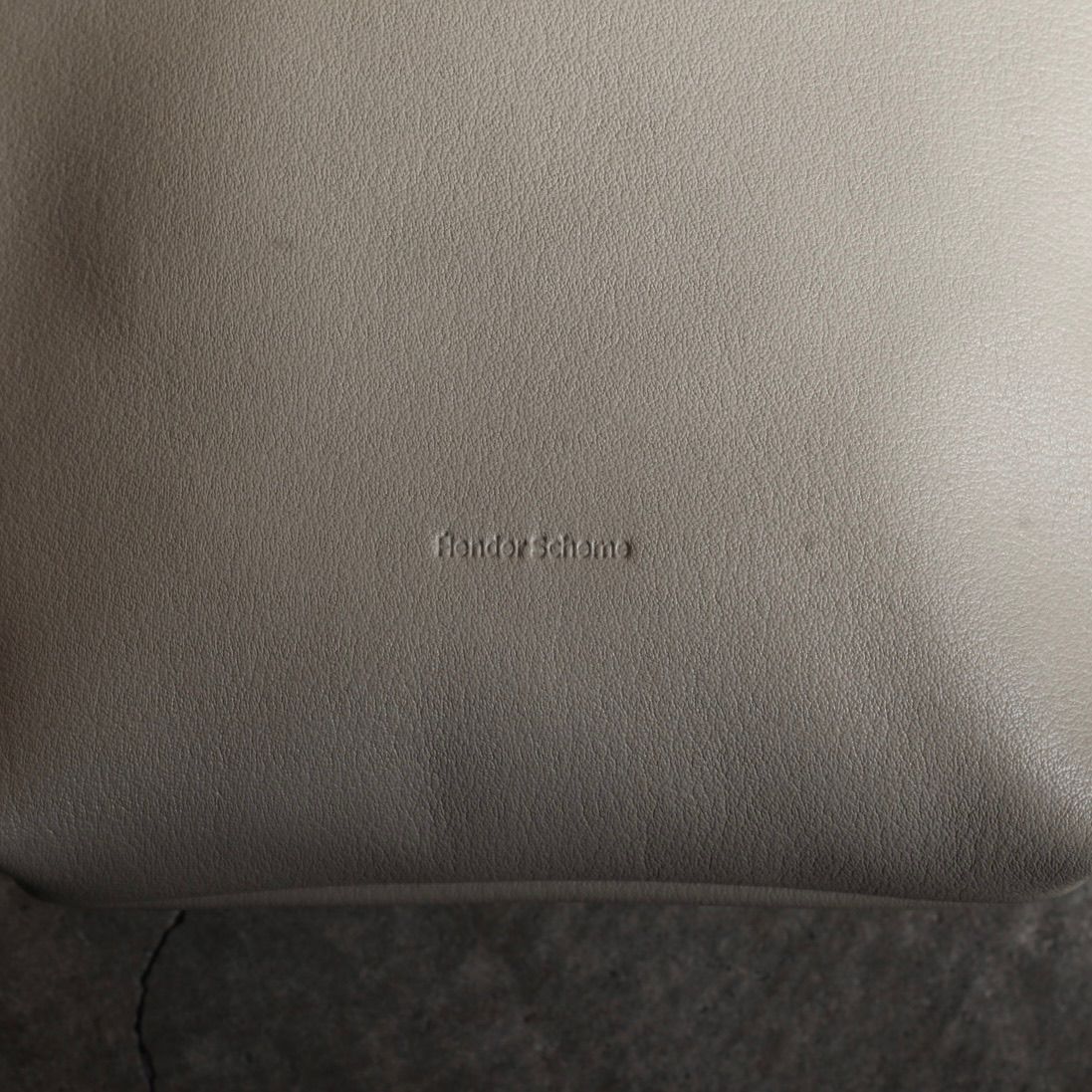 【残りわずか】Cow Snap Pochette(OAK)