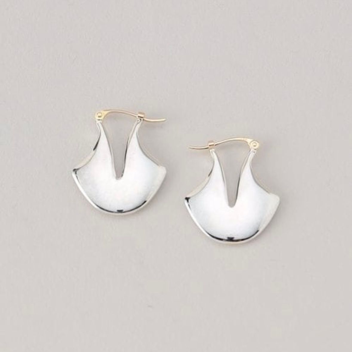 【残り一点】YU-KIN Rotus Slit Earrings(両耳用）