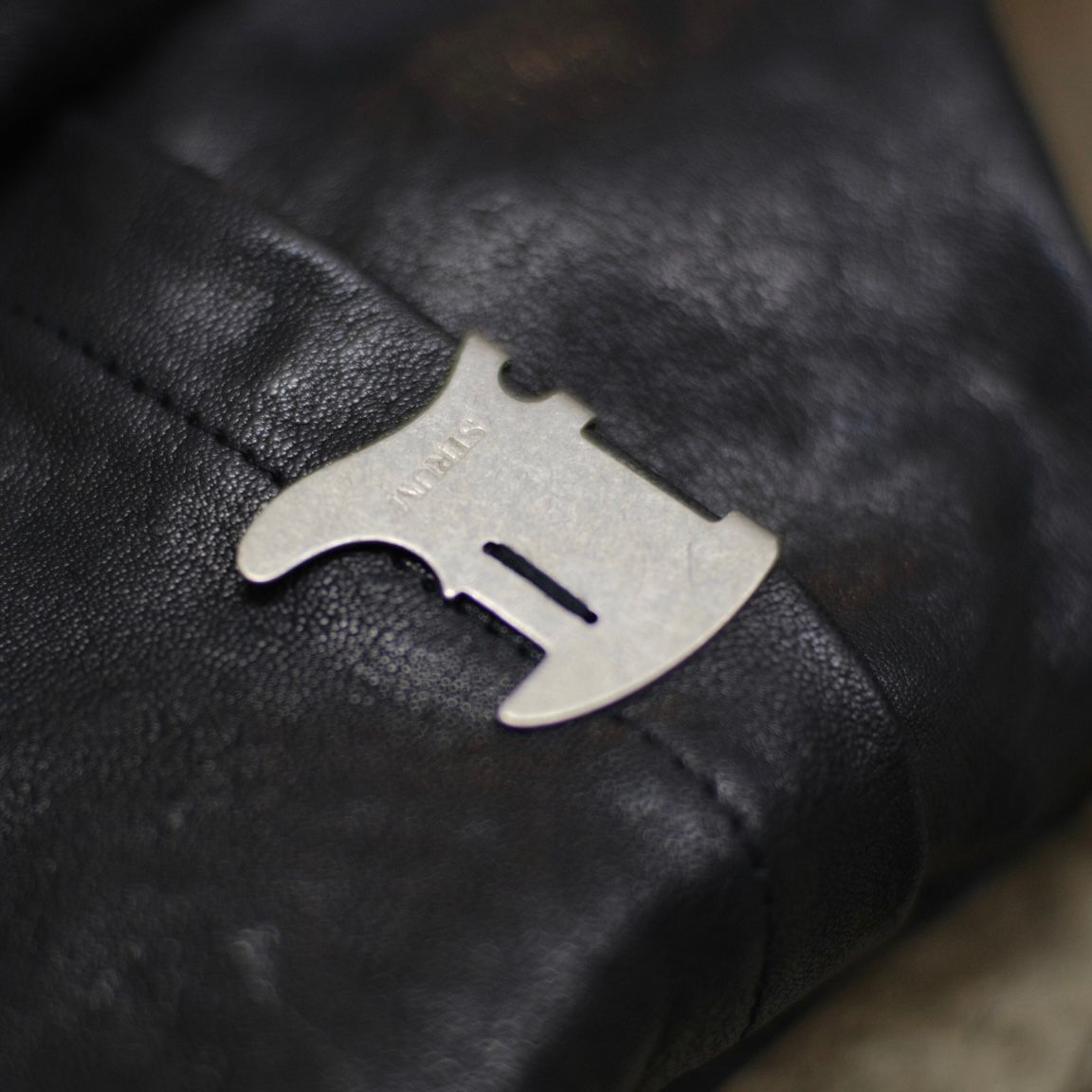 【お取り寄せ注文可能】Leather Shoulder Bag