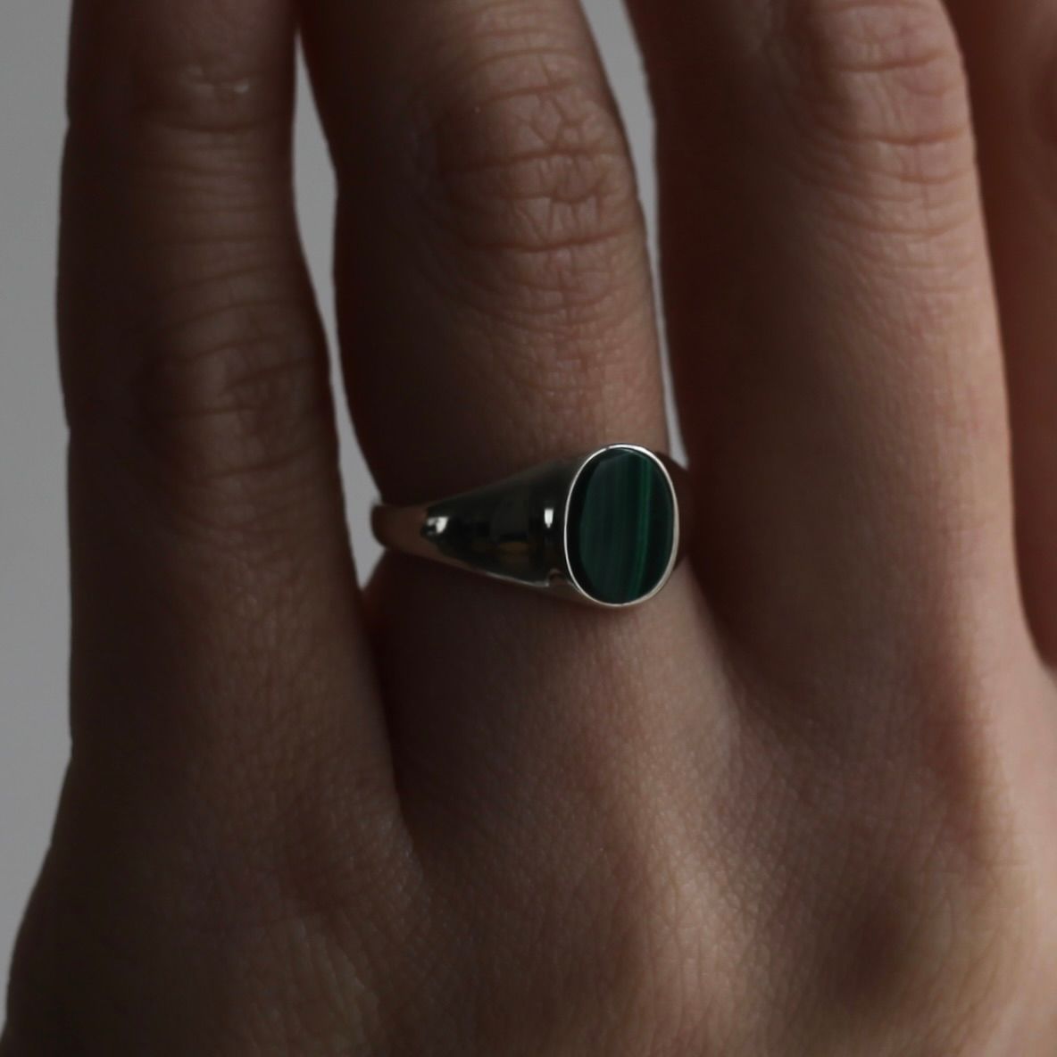 【残り一点】Signet Oval Ring S(MALACHITE)