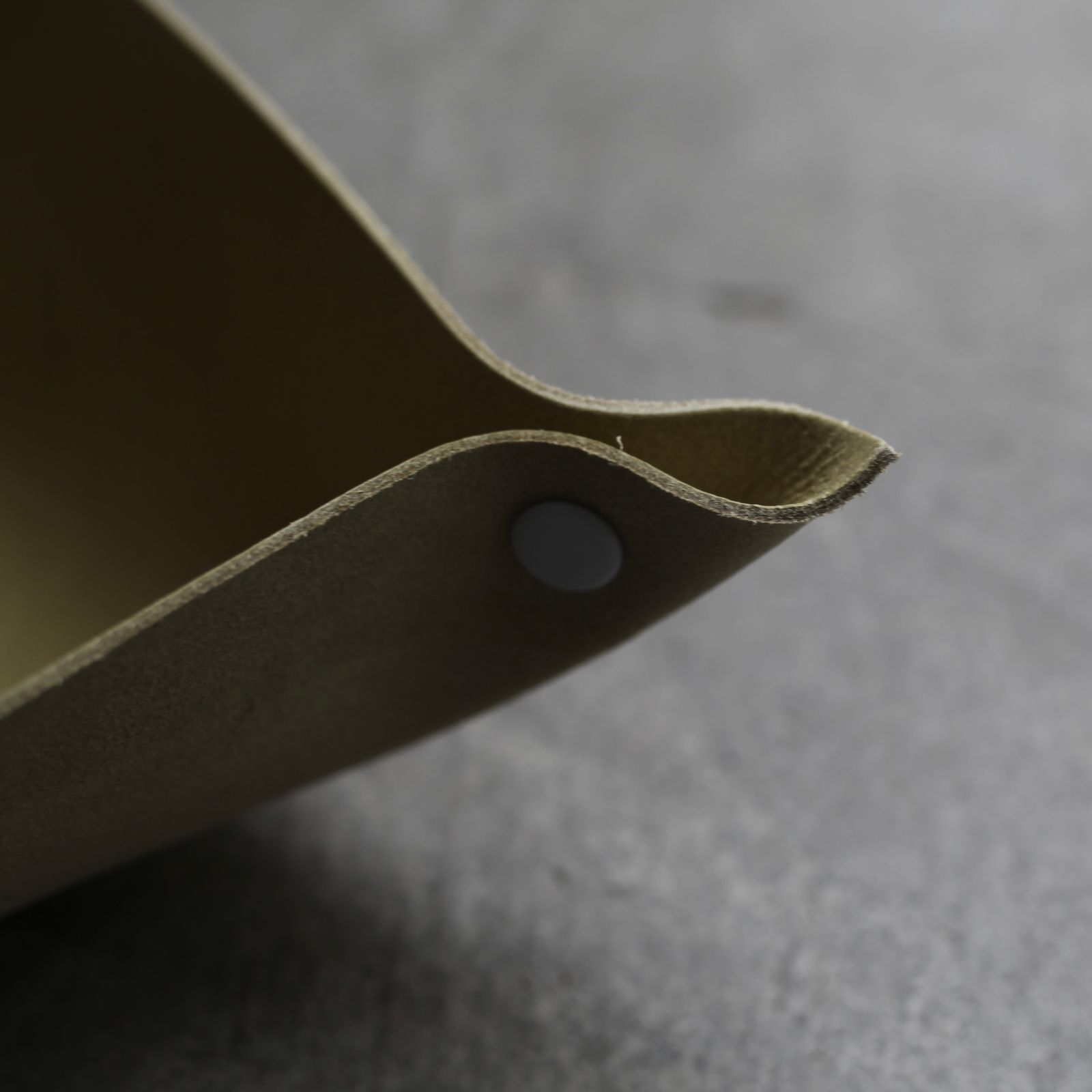 【再販売通知受付可能】Tray_M