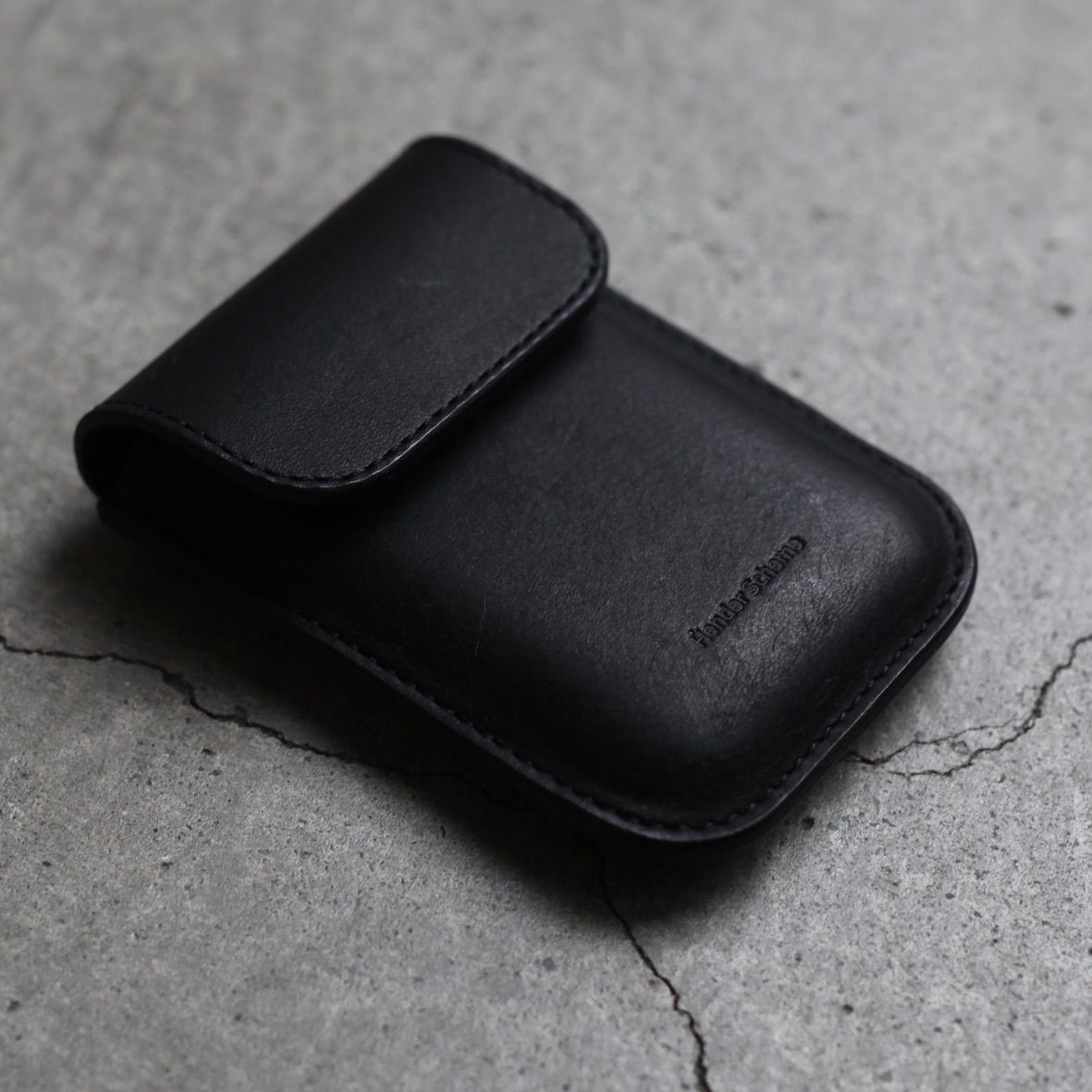 【次回入荷1月中旬予定】Flap Card Case(BLACK)