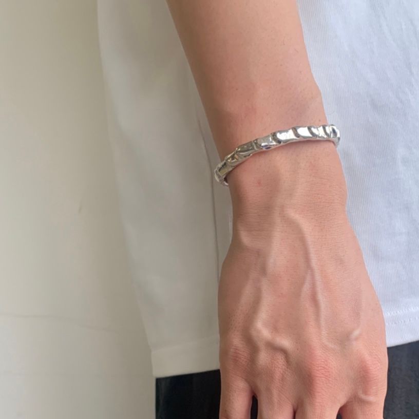 【お取り寄せ注文可能】Unisex Scale Bangle