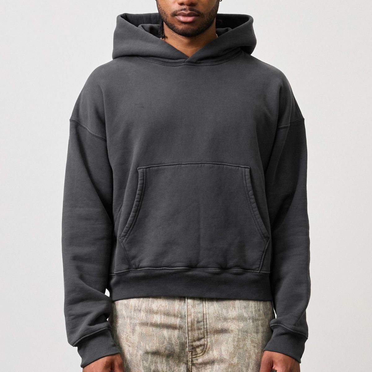 【残り一点】Black Darted Hoodie