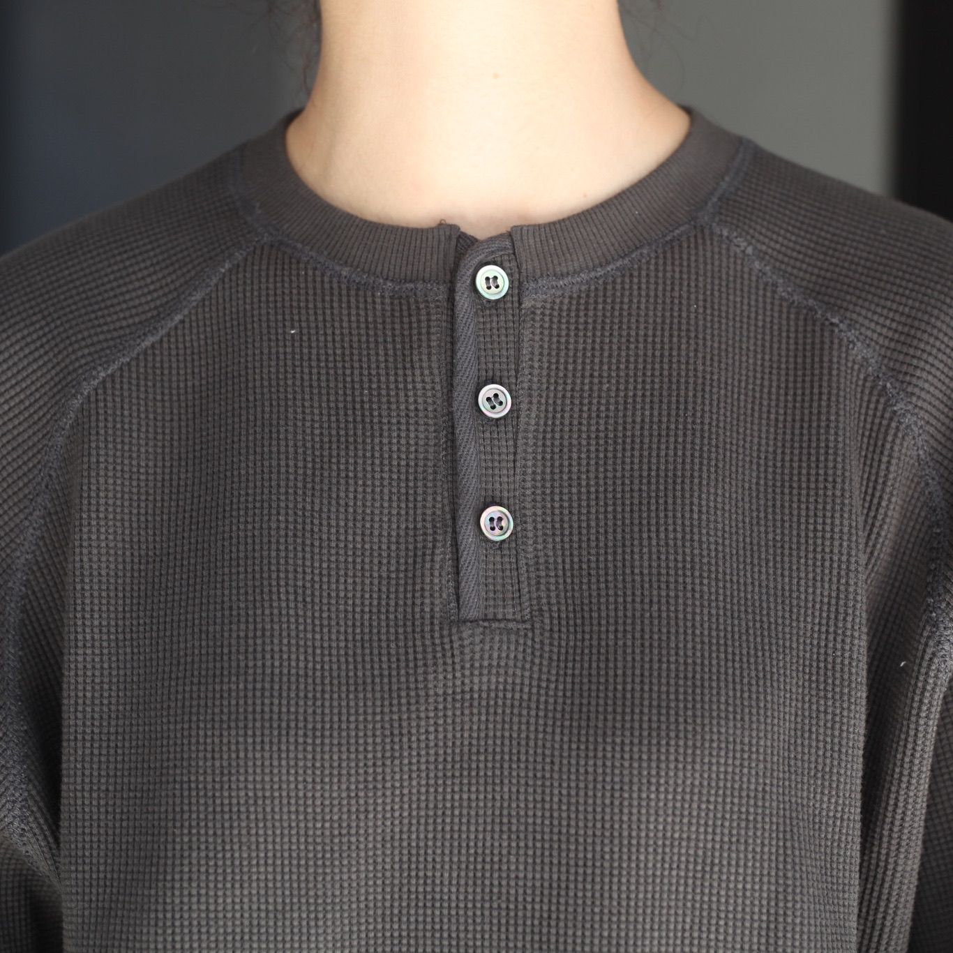 【残り一点】Lazy Thermal Henley Neck