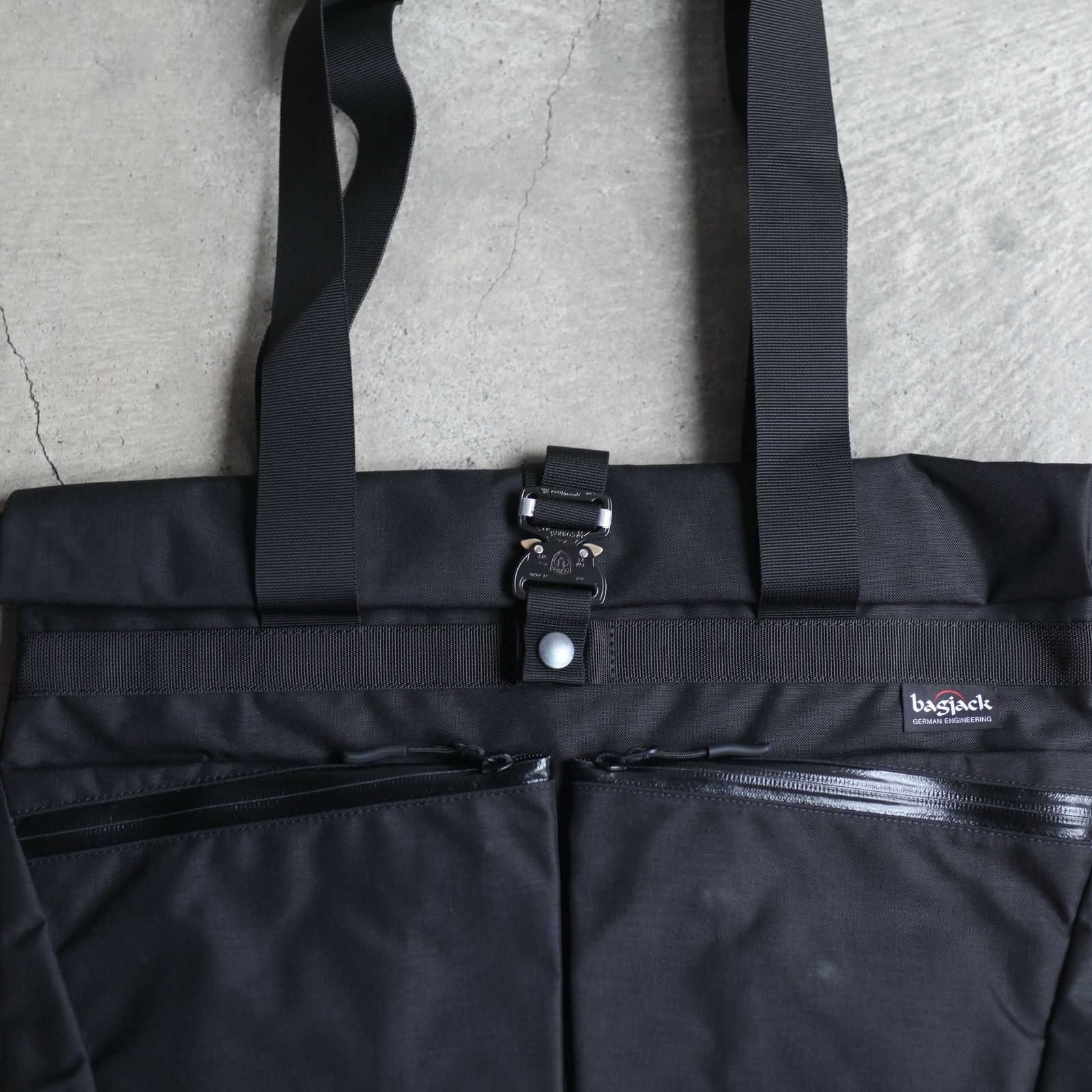 bagjack - 【再販売通知受付可能】Tote Twist Pocket | ACRMTSM ONLINE STORE