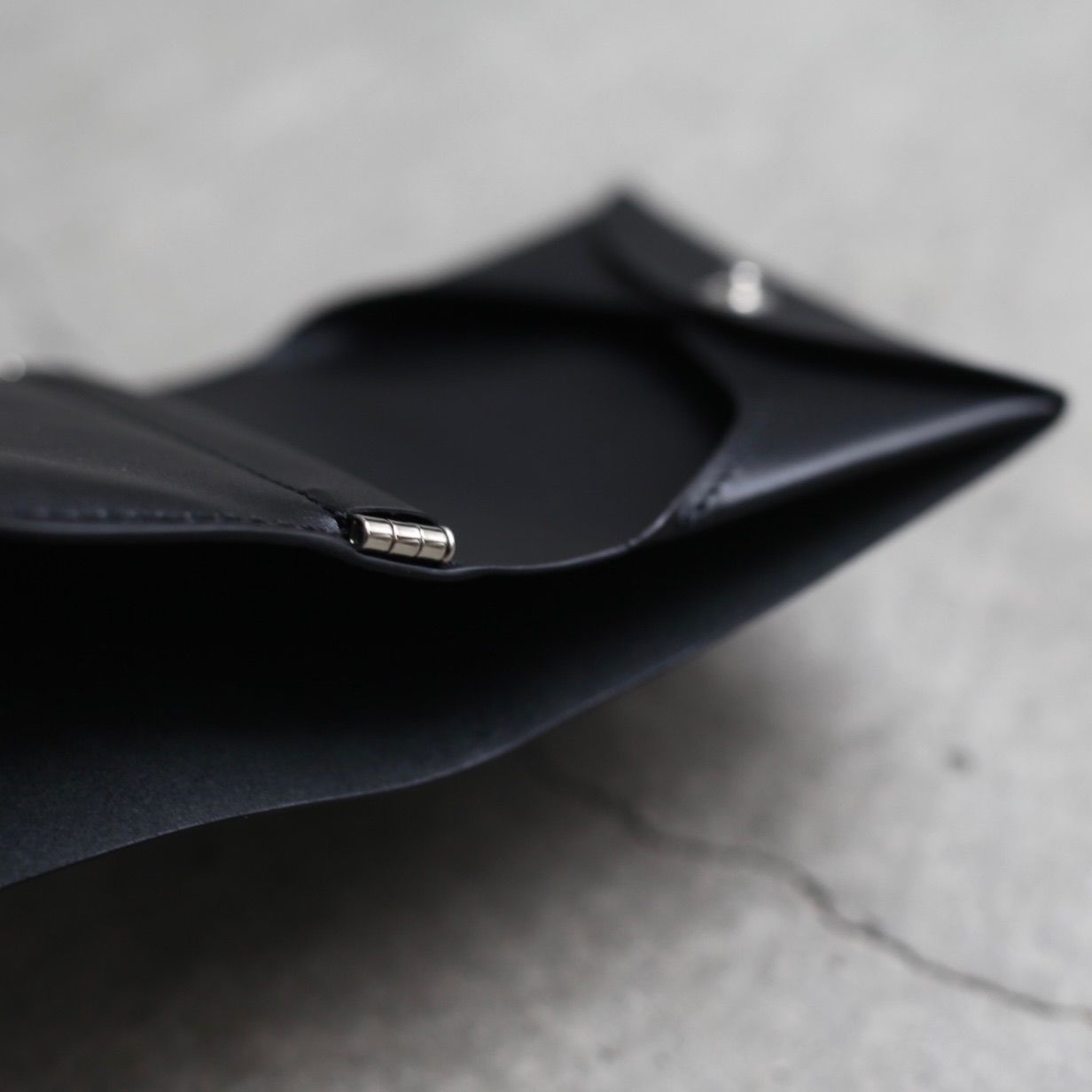 【残りわずか】Flap Trifold Wallet(THIN)