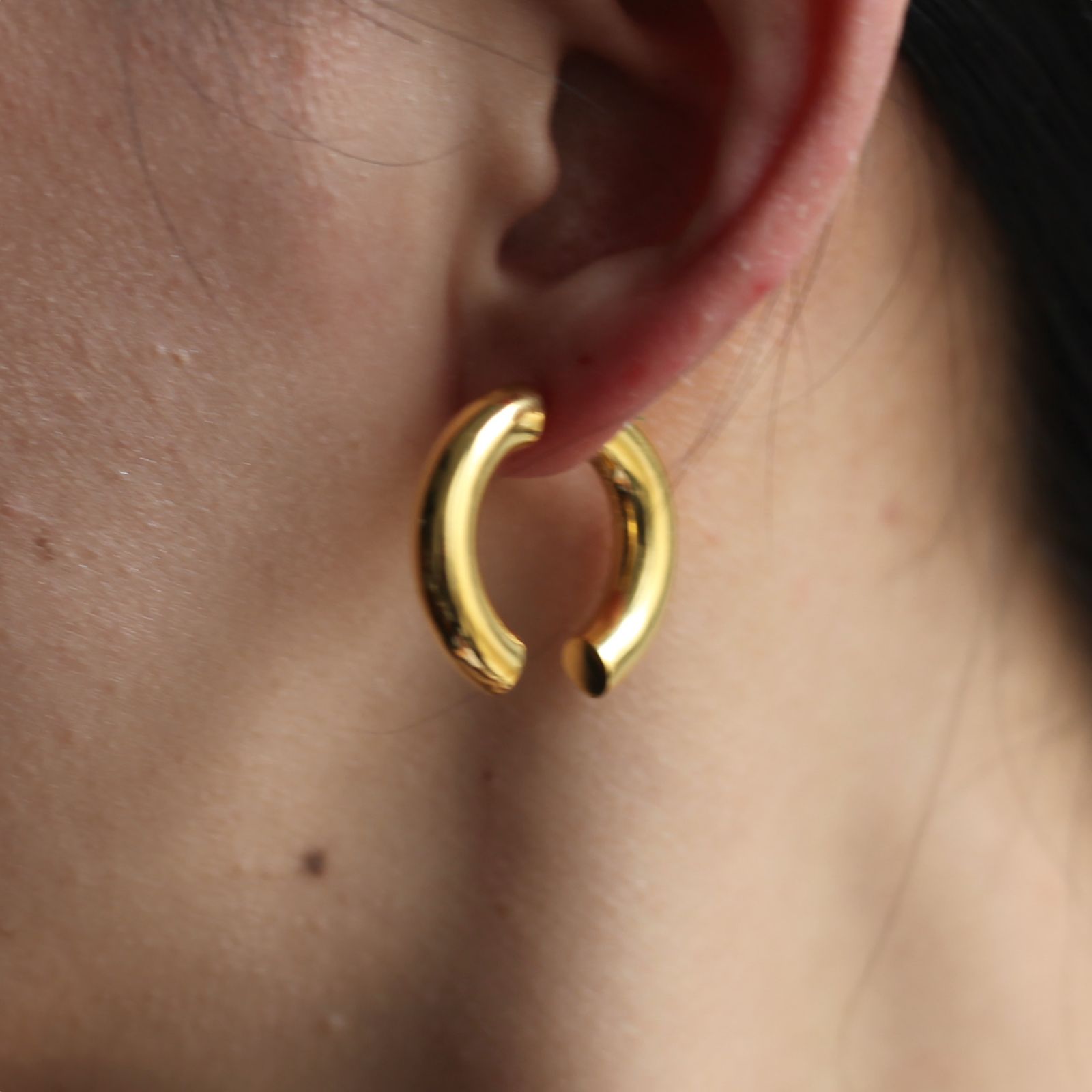 【残り一点】Follow The Path Hoop 2.5cm(GOLD)